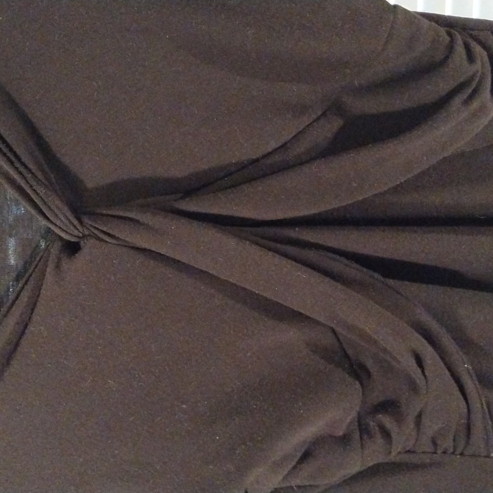 Relativity black top. Size M.
